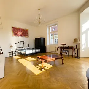 Center Of 369 Apartamento